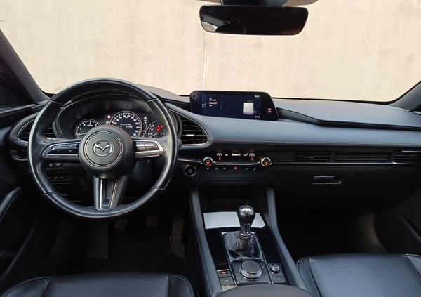 Mazda 3 cena 132000 przebieg: 51000, rok produkcji 2022 z Jordanów małe 121
